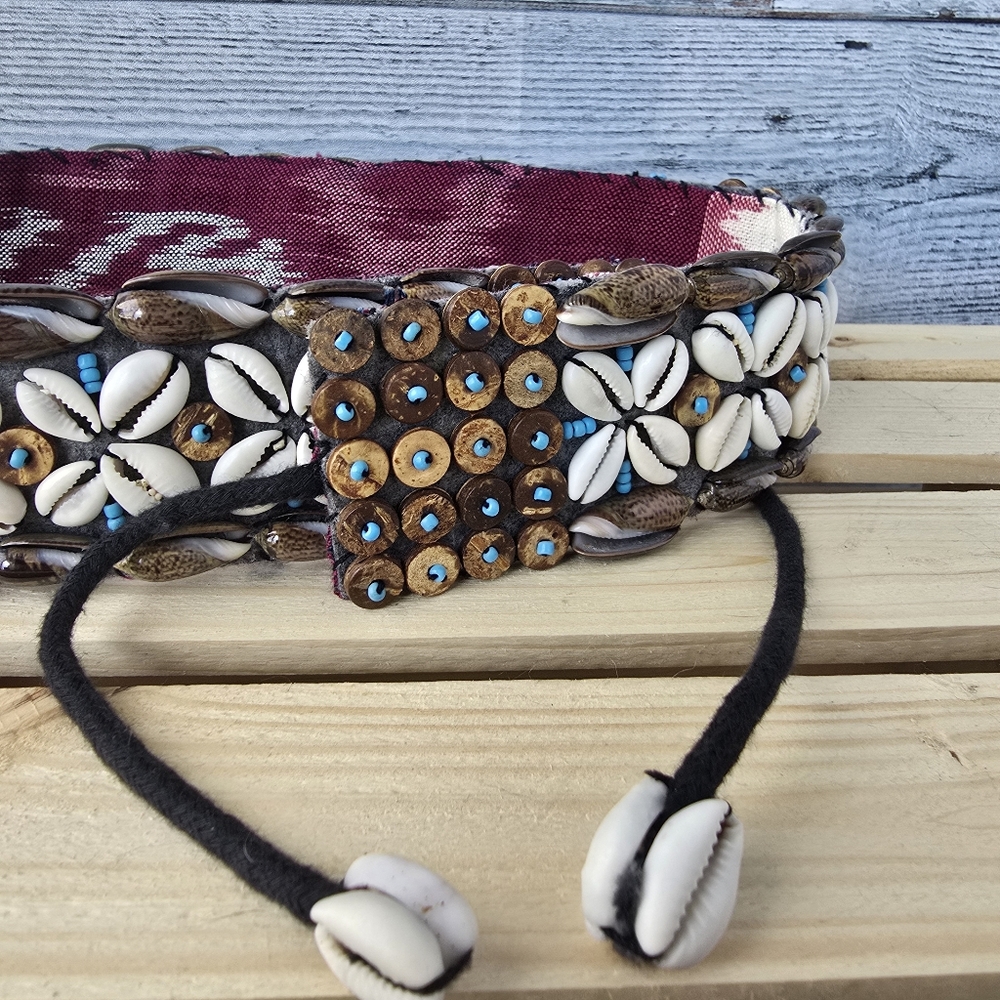 Beaded Cowrie Bohemian Beach Shell Tie Up Belt 33.5" - Picture 3 of 9